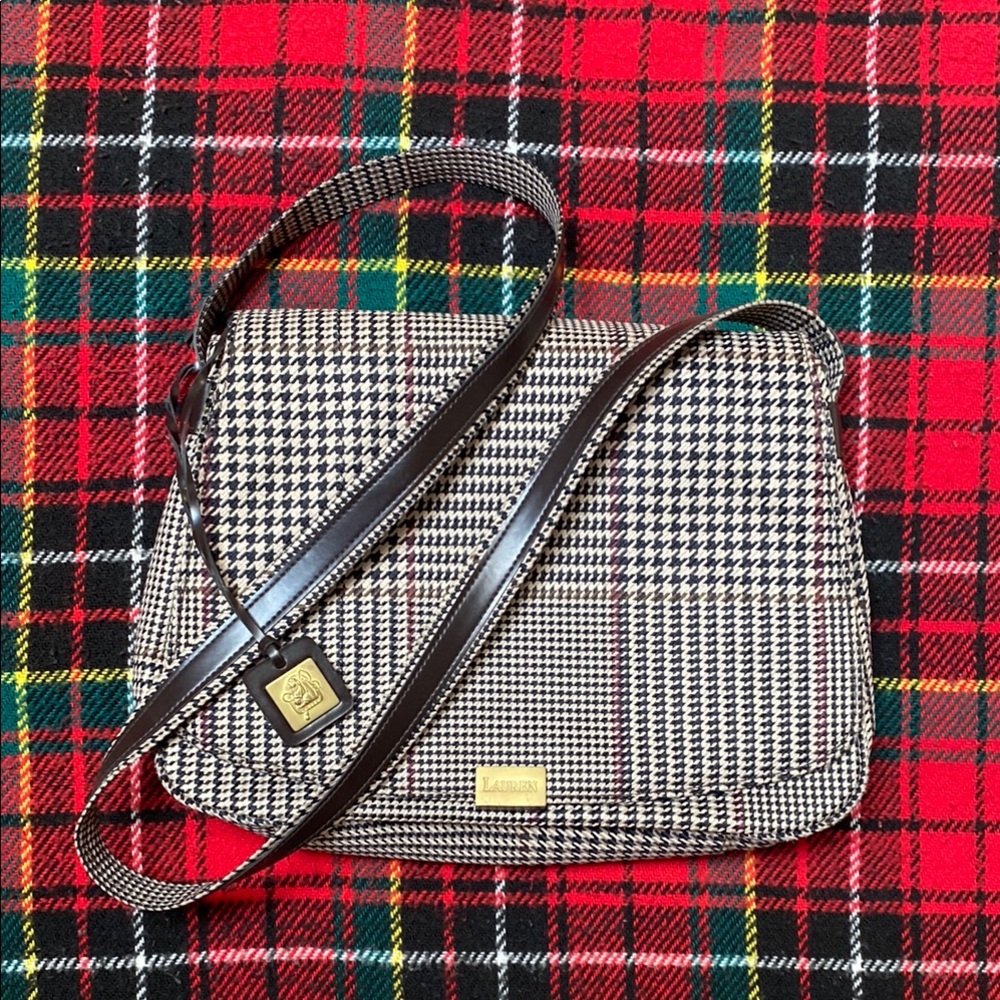 ✨Like New✨Ralph Lauren Black and White Crossbody Bag Genuine Leather!